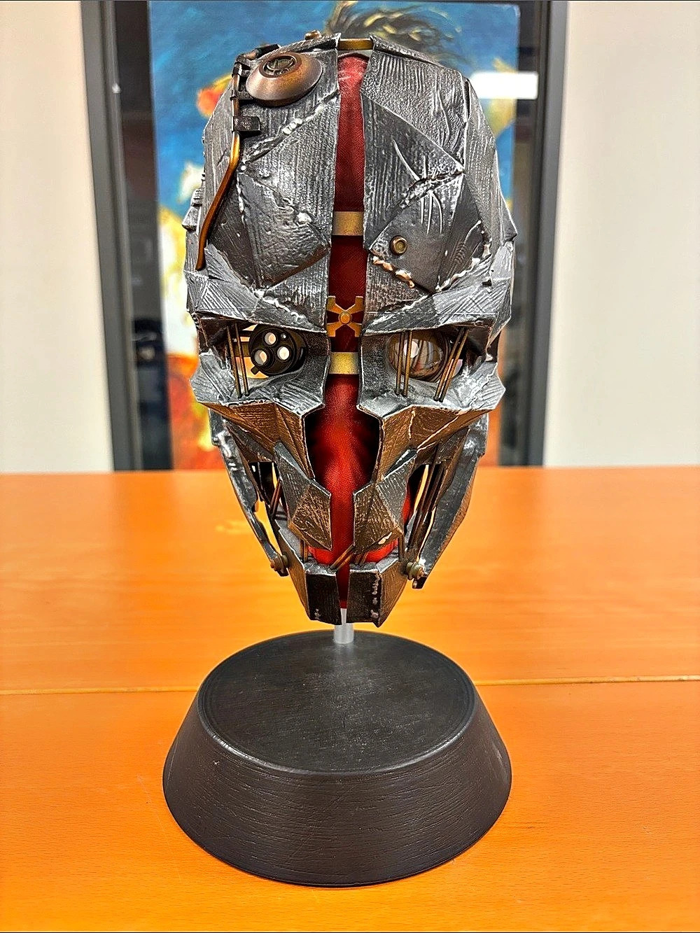 Dishonored Collectible Mask Sculpture Gray & Red